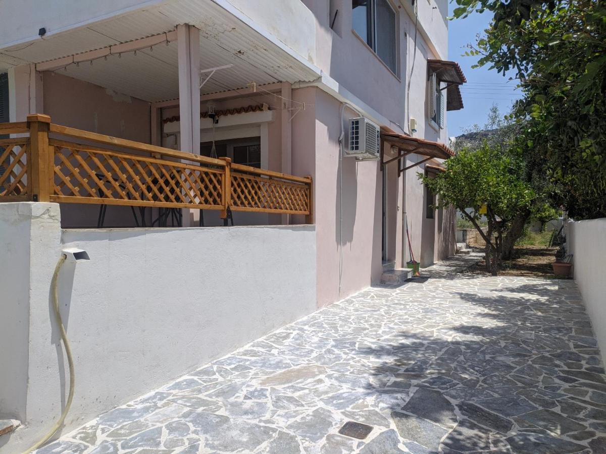 Iliakti Relaxing Seaside Villa Salamis Exterior photo